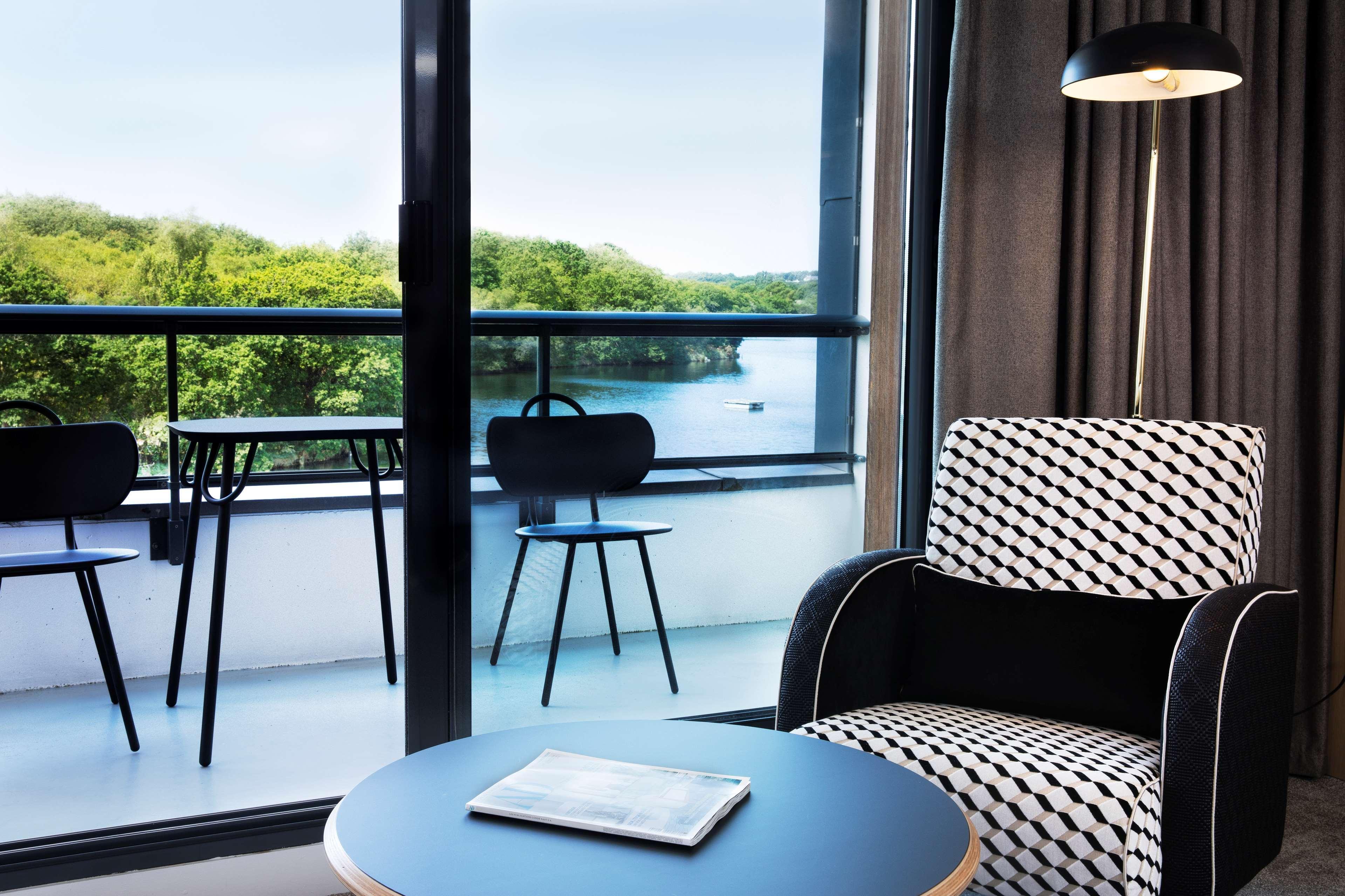 Best Western Plus Hotel Les Rives Du Ter Лармор-Плаж Экстерьер фото