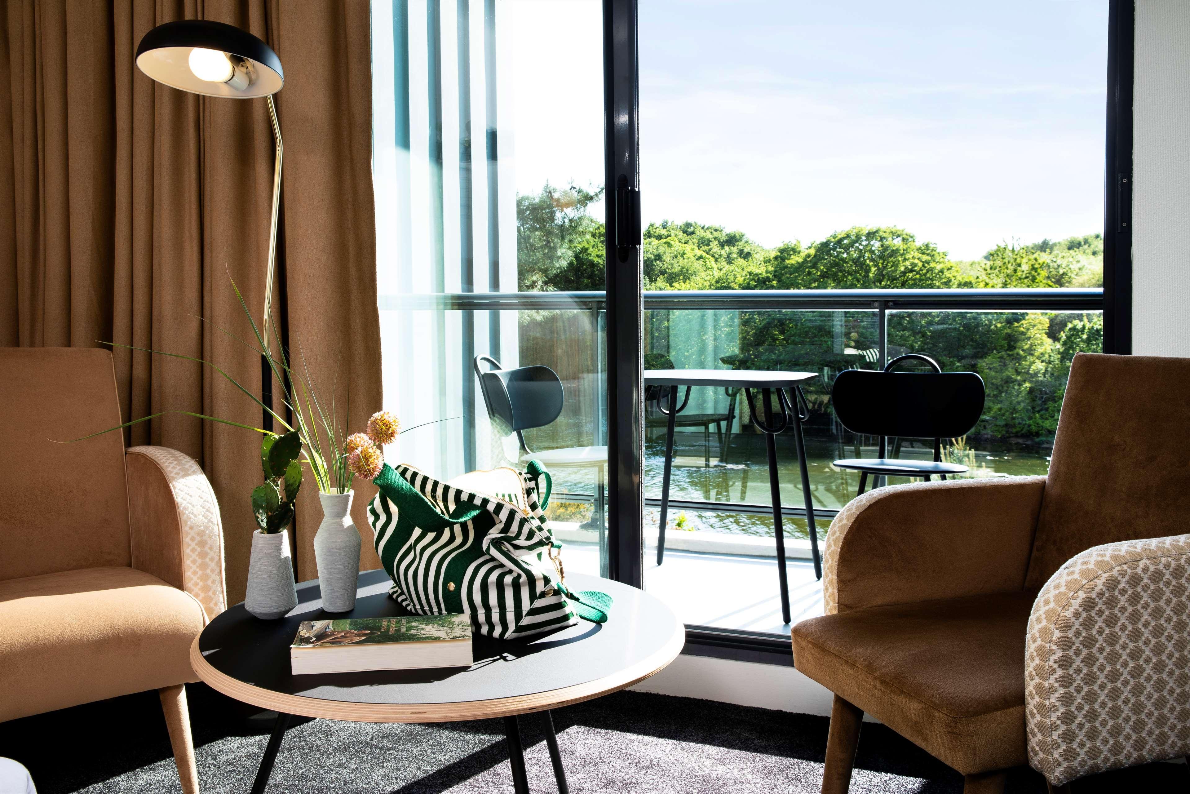 Best Western Plus Hotel Les Rives Du Ter Лармор-Плаж Экстерьер фото